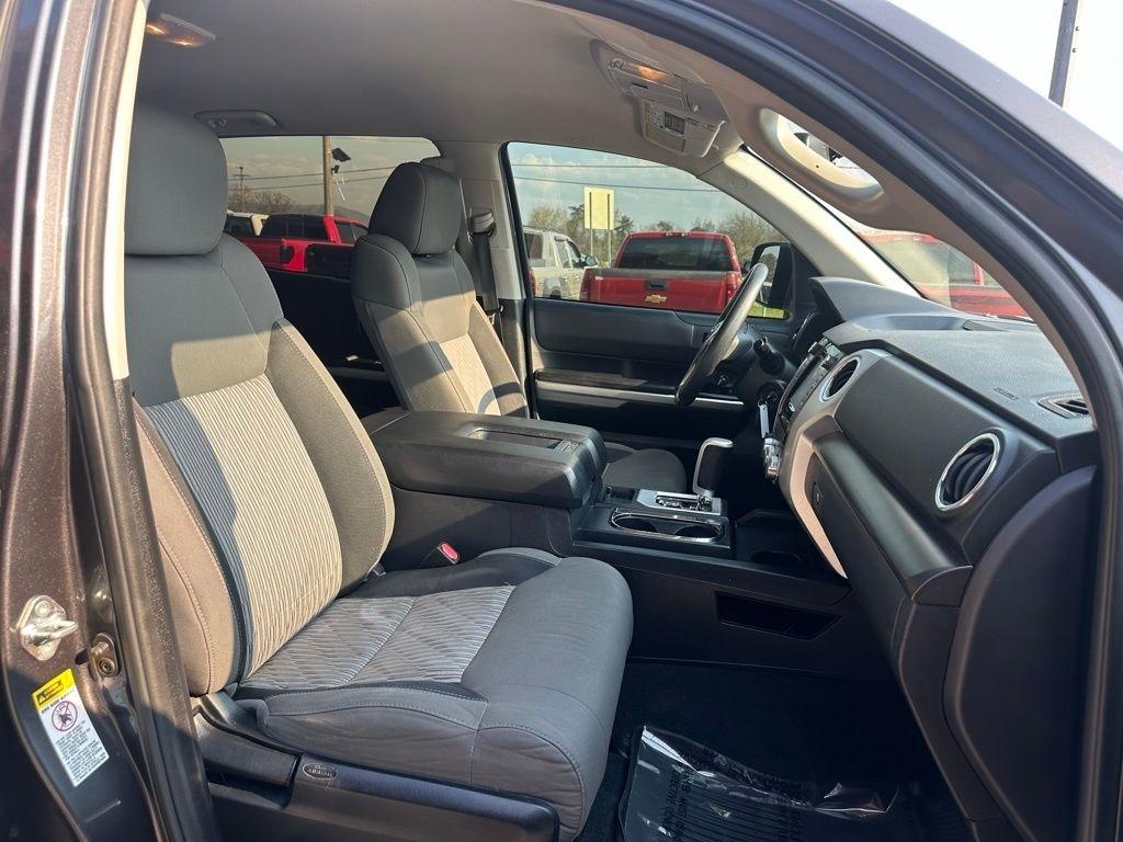 Toyota Tundra 4WD TRD Pro CrewMax 5.5' Bed 5.7L FFV (Natl) 2017