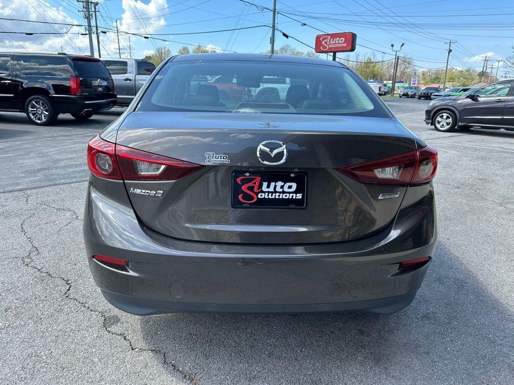 Mazda Mazda3 4-Door Touring Auto 2017