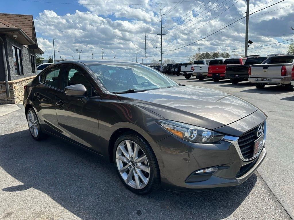 Mazda Mazda3 4-Door Touring Auto 2017