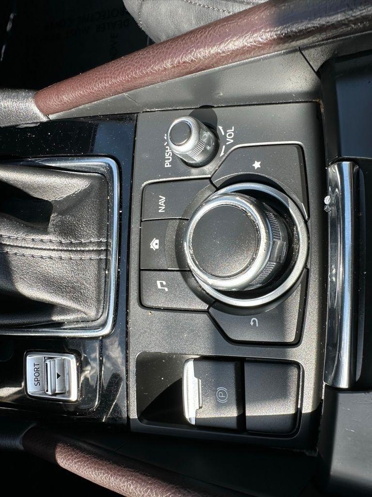 Mazda Mazda3 4-Door Touring Auto 2017