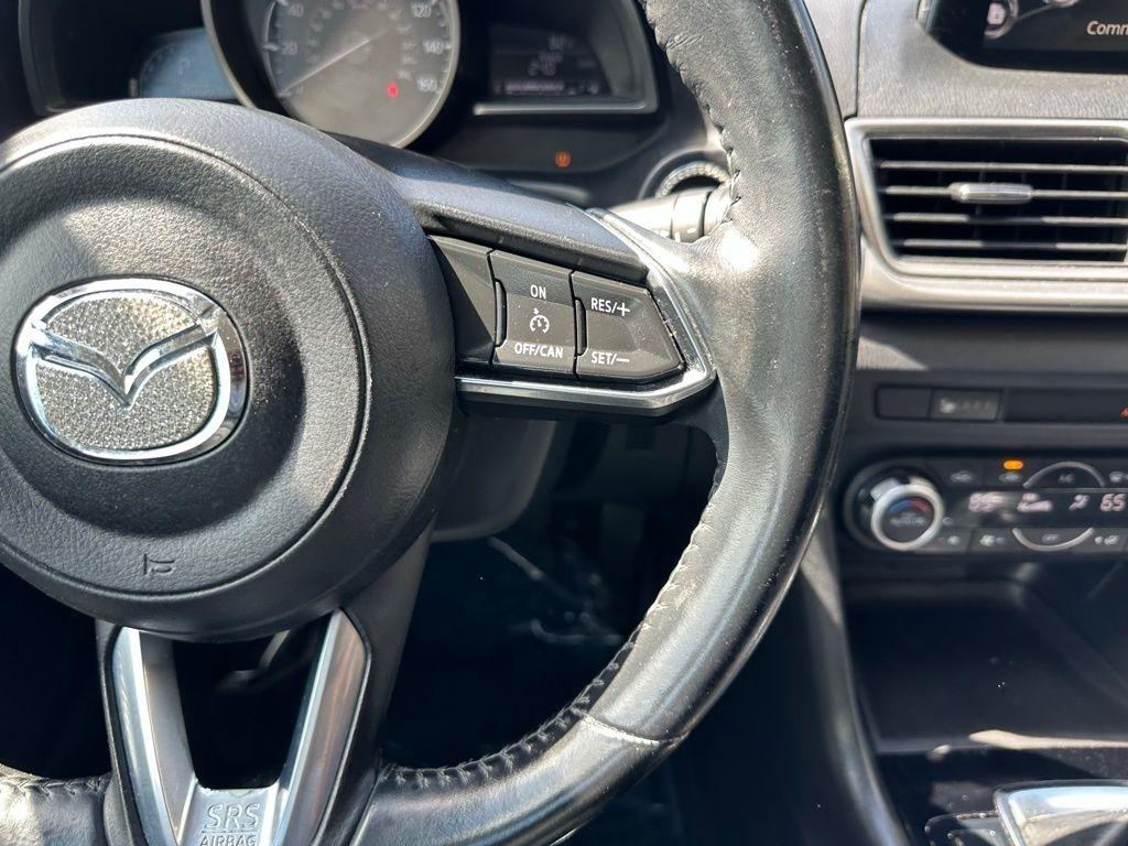 Mazda Mazda3 4-Door Touring Auto 2017