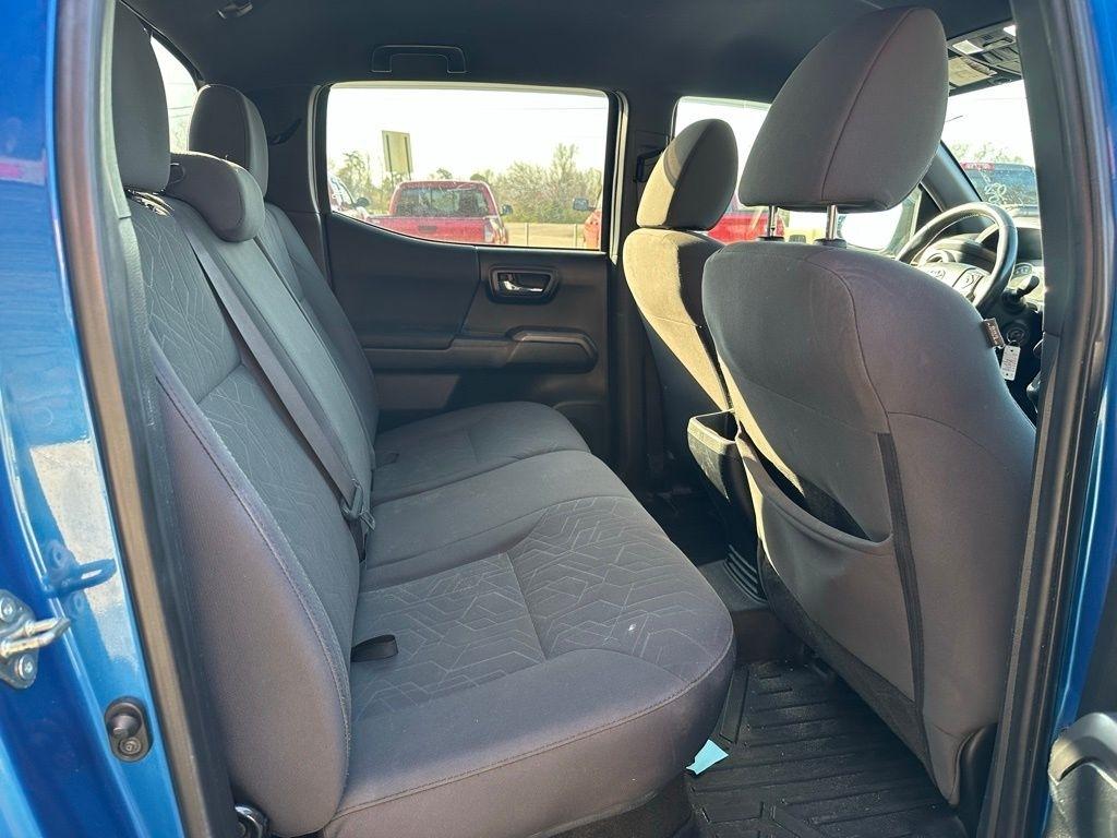 Toyota Tacoma TRD Off Road Double Cab 5' Bed V6 4x4 MT (Natl) 2017