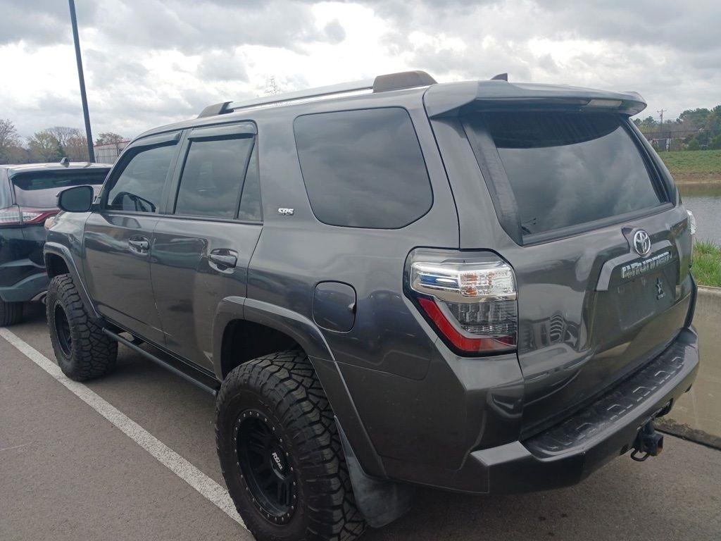 Toyota 4Runner SR5 4WD (Natl) 2021