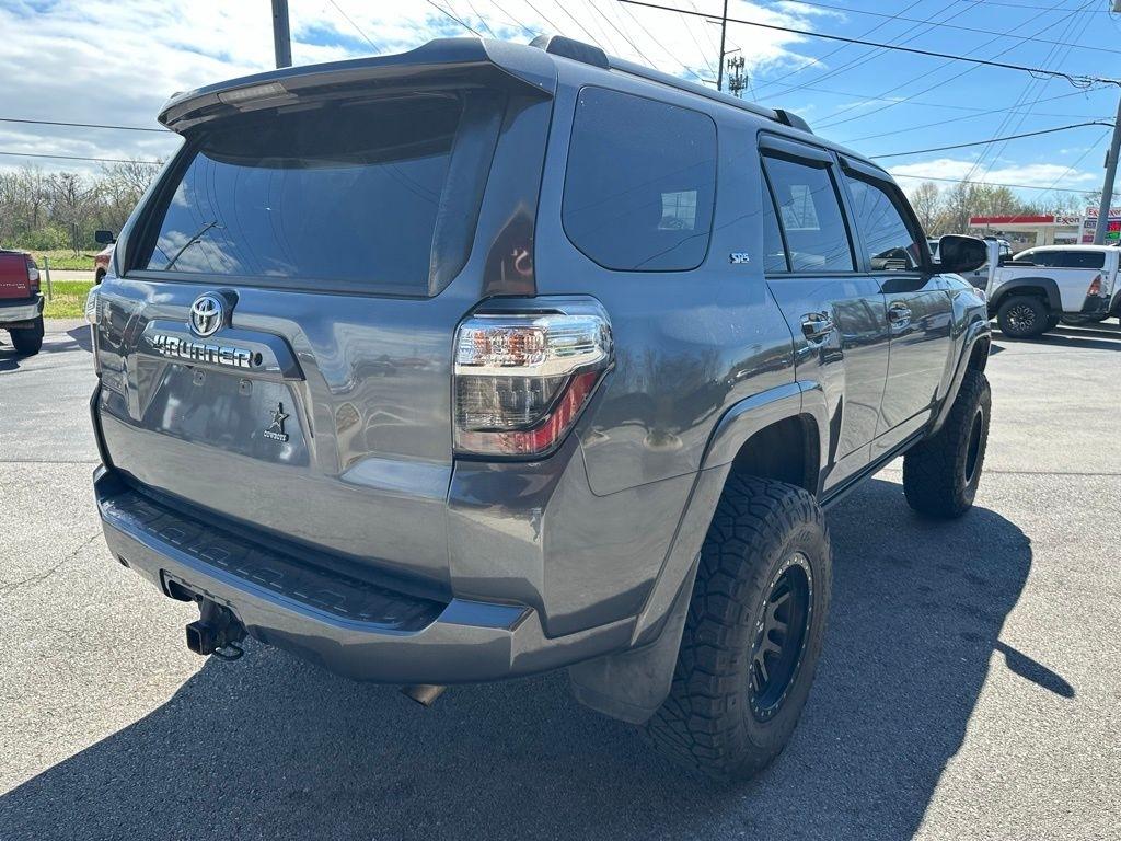 Toyota 4Runner SR5 4WD (Natl) 2021
