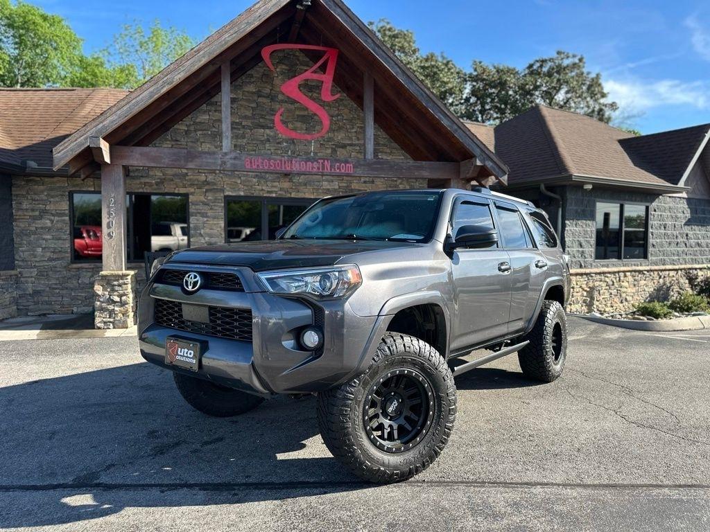 Toyota 4Runner SR5 4WD (Natl) 2021