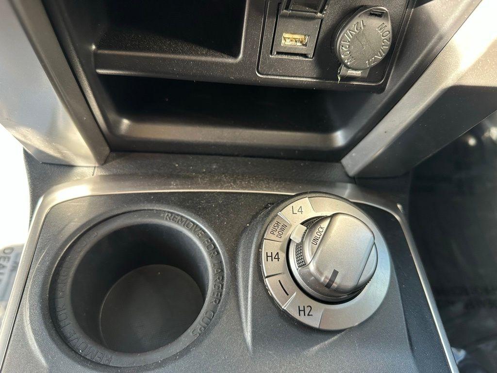 Toyota 4Runner SR5 4WD (Natl) 2021