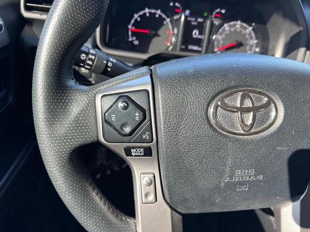 Toyota 4Runner SR5 4WD (Natl) 2021