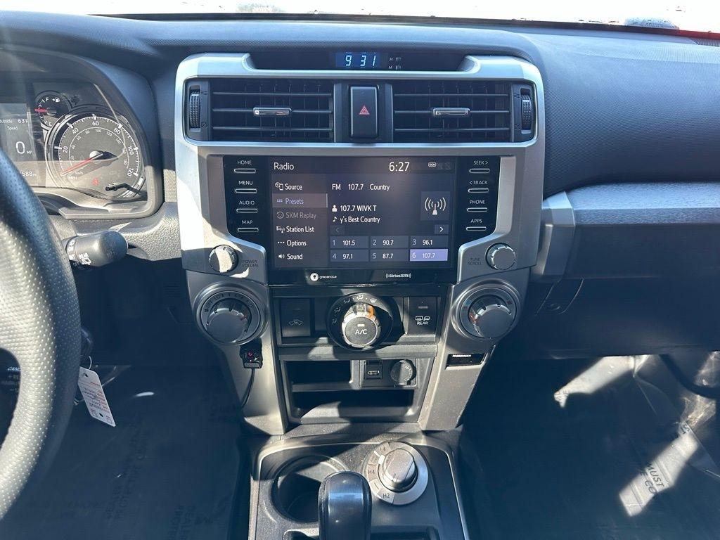 Toyota 4Runner SR5 4WD (Natl) 2021