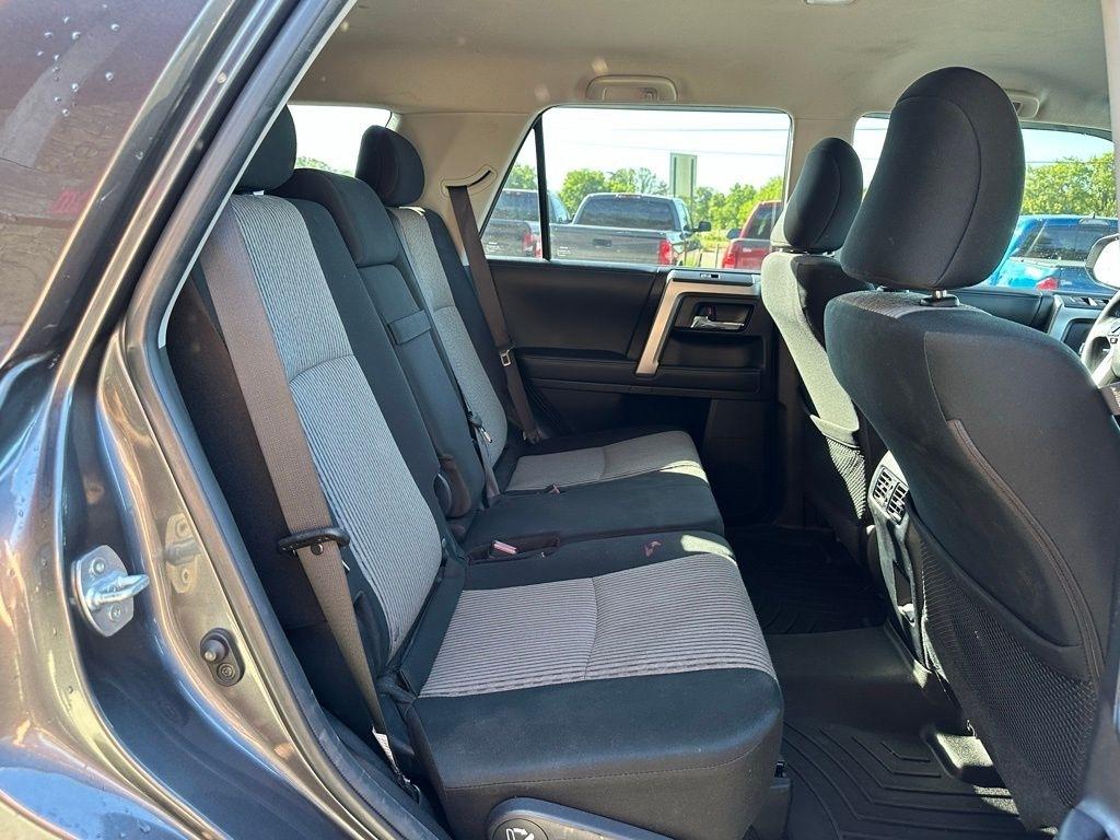 Toyota 4Runner SR5 4WD (Natl) 2021