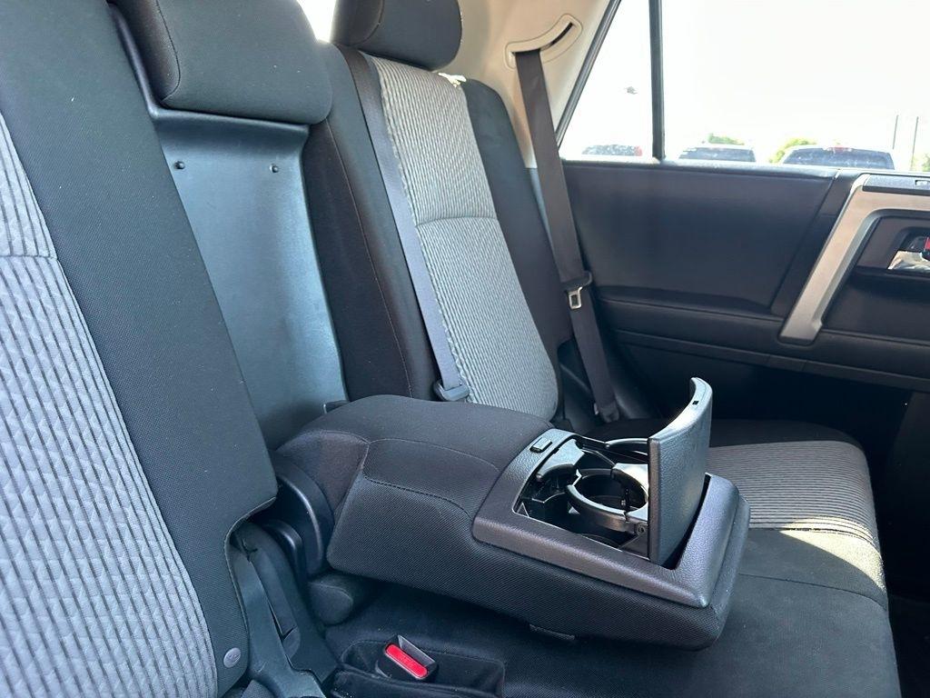 Toyota 4Runner SR5 4WD (Natl) 2021