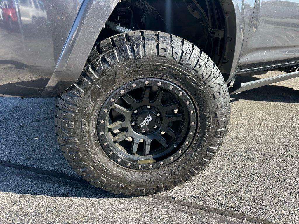 Toyota 4Runner SR5 4WD (Natl) 2021