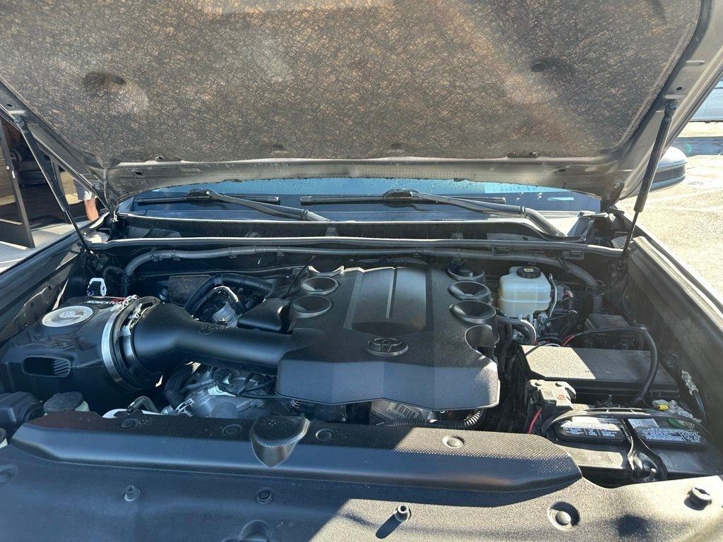 Toyota 4Runner SR5 4WD (Natl) 2021