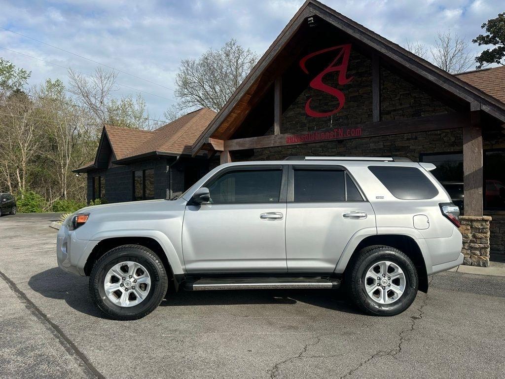 Toyota 4Runner TRD Off Road Premium 4WD (Natl) 2019