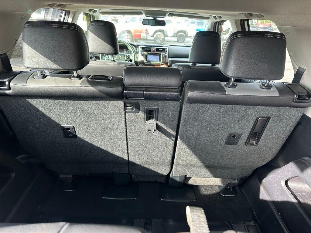 Toyota 4Runner TRD Off Road Premium 4WD (Natl) 2019