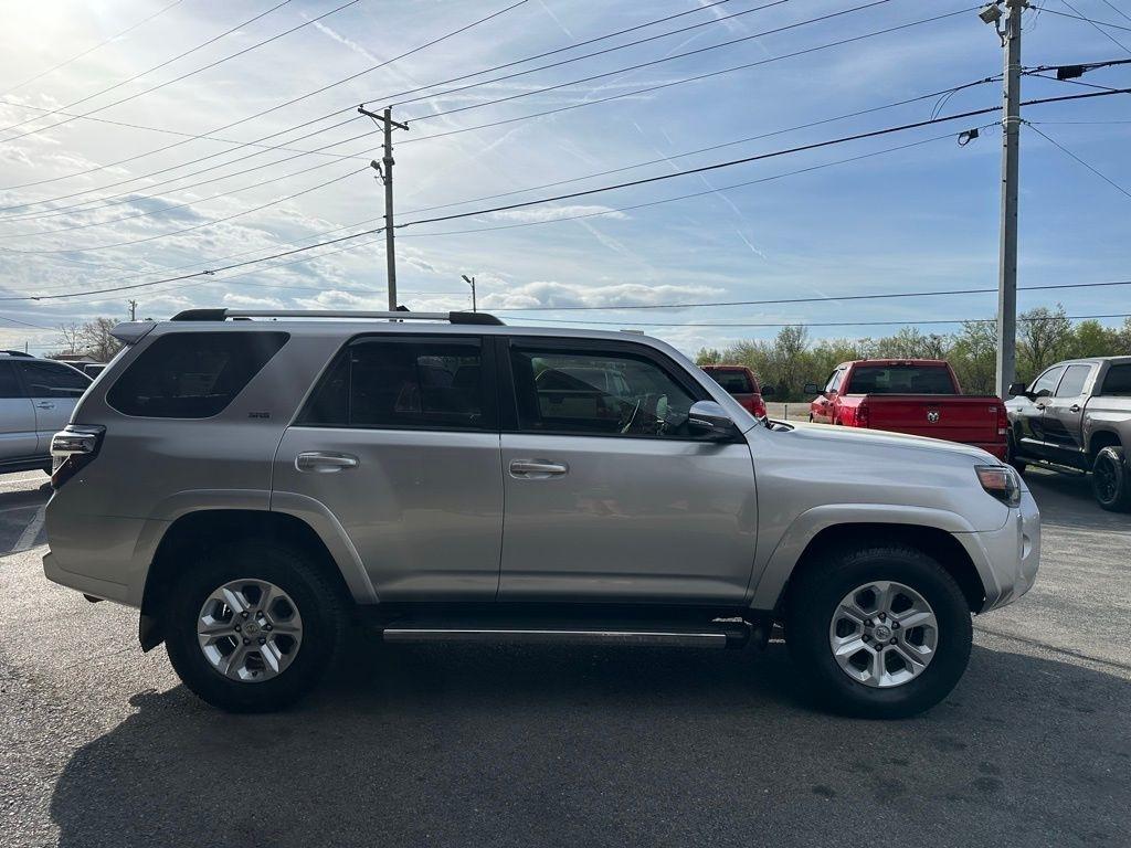 Toyota 4Runner TRD Off Road Premium 4WD (Natl) 2019