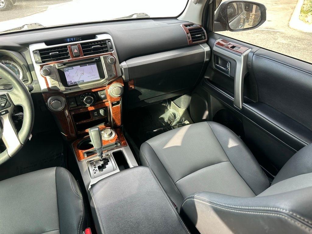 Toyota 4Runner TRD Off Road Premium 4WD (Natl) 2019