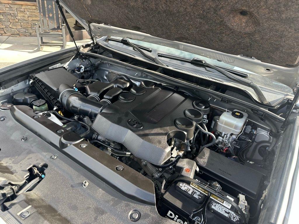 Toyota 4Runner TRD Off Road Premium 4WD (Natl) 2019