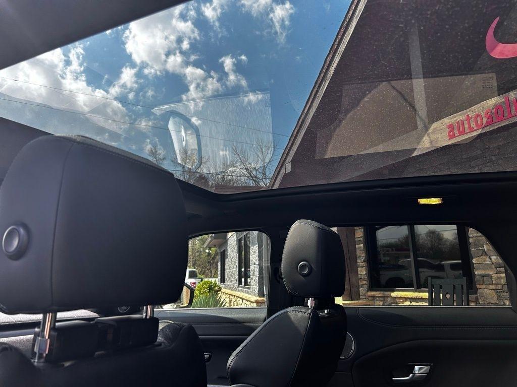 Land Rover Range Rover Evoque 5 Door SE 2018