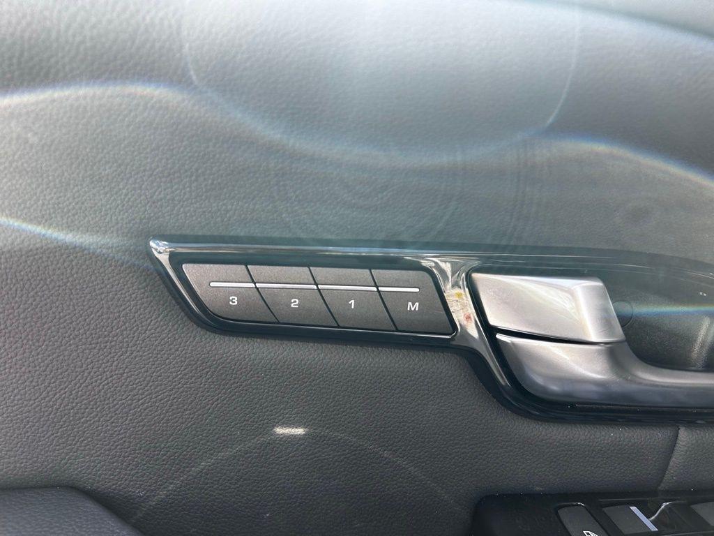 Land Rover Range Rover Evoque 5 Door SE 2018