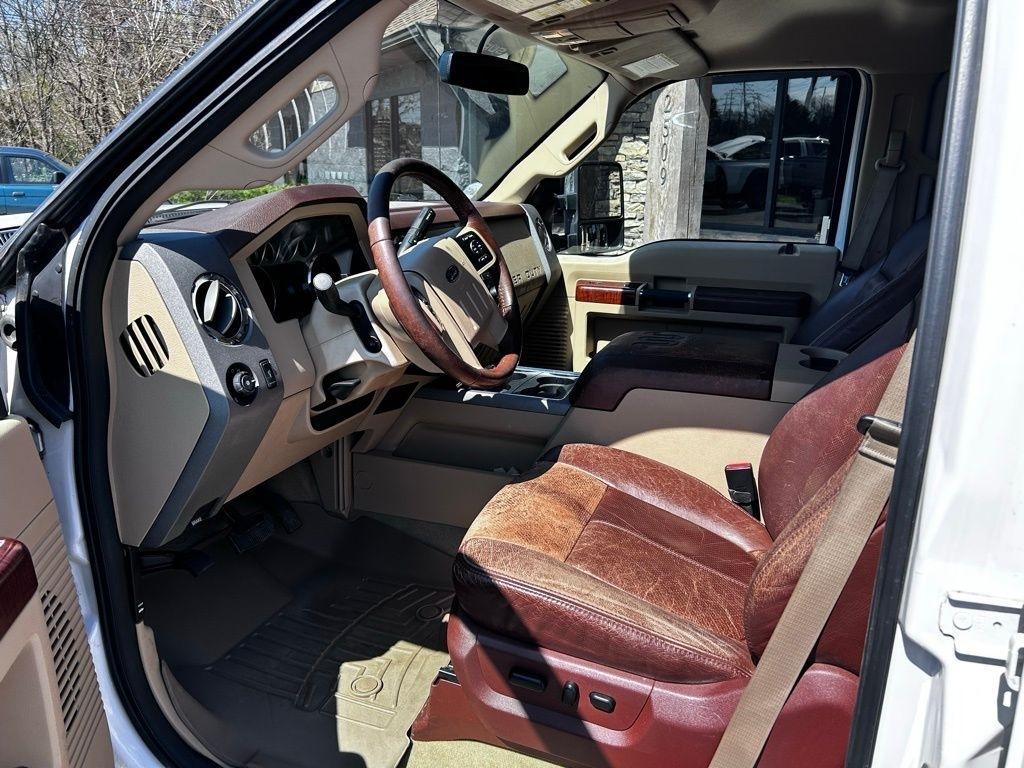 Ford Super Duty F-250 SRW 4WD Crew Cab 156" King Ranch 2011