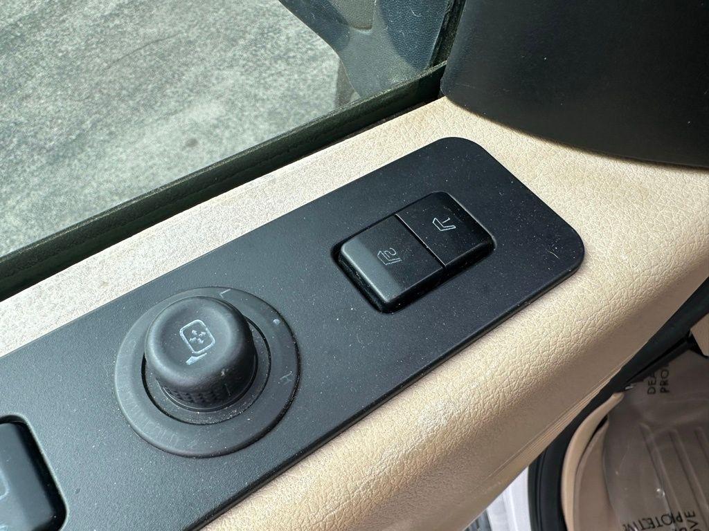 Ford Super Duty F-250 SRW 4WD Crew Cab 156" King Ranch 2011