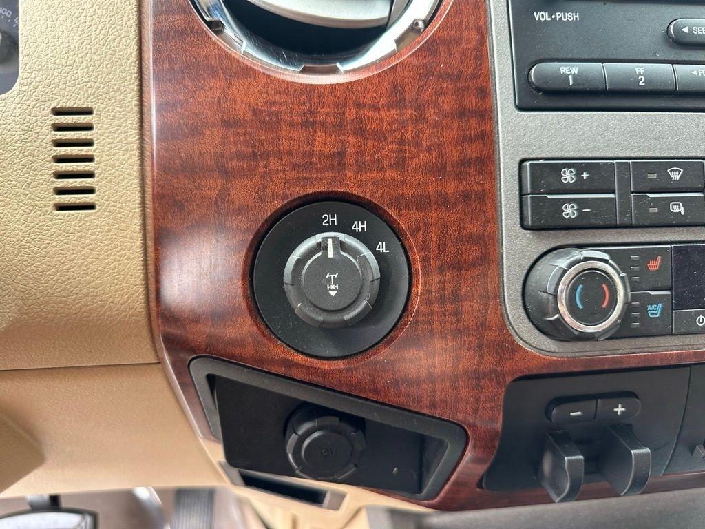 Ford Super Duty F-250 SRW 4WD Crew Cab 156" King Ranch 2011