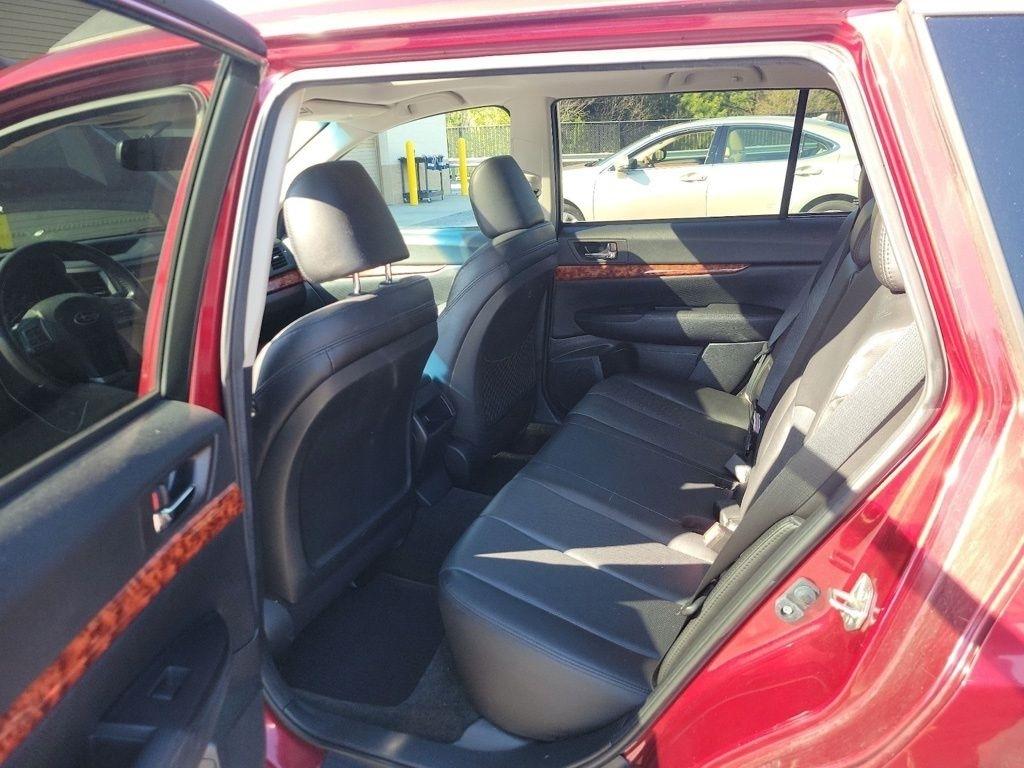 Subaru Outback 4dr Wgn H4 Auto 2.5i Limited 2012