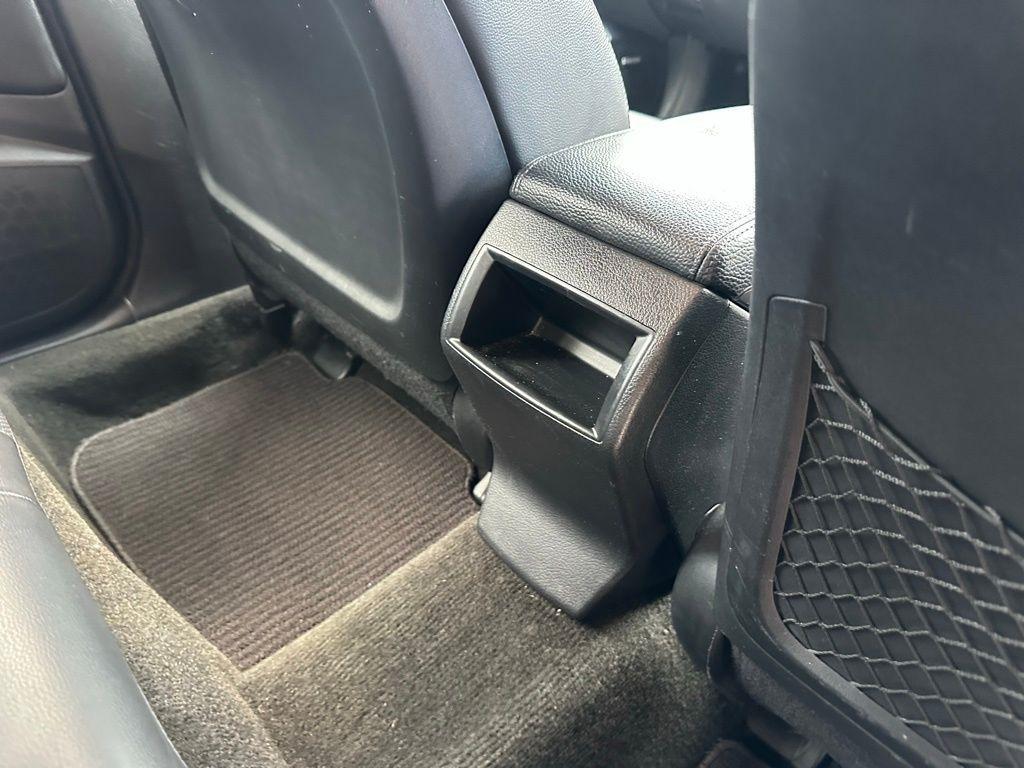 Subaru Outback 4dr Wgn H4 Auto 2.5i Limited 2012