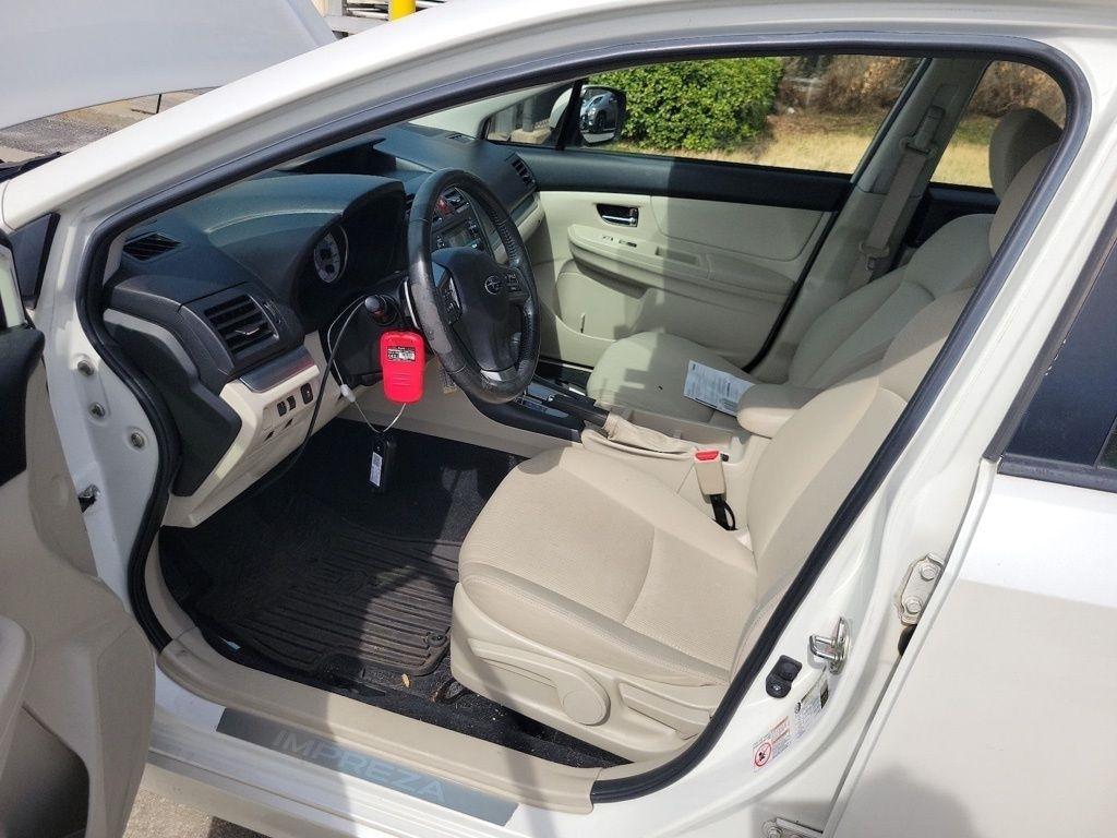 Subaru Impreza Wagon 5dr Auto 2.0i Sport Premium 2014