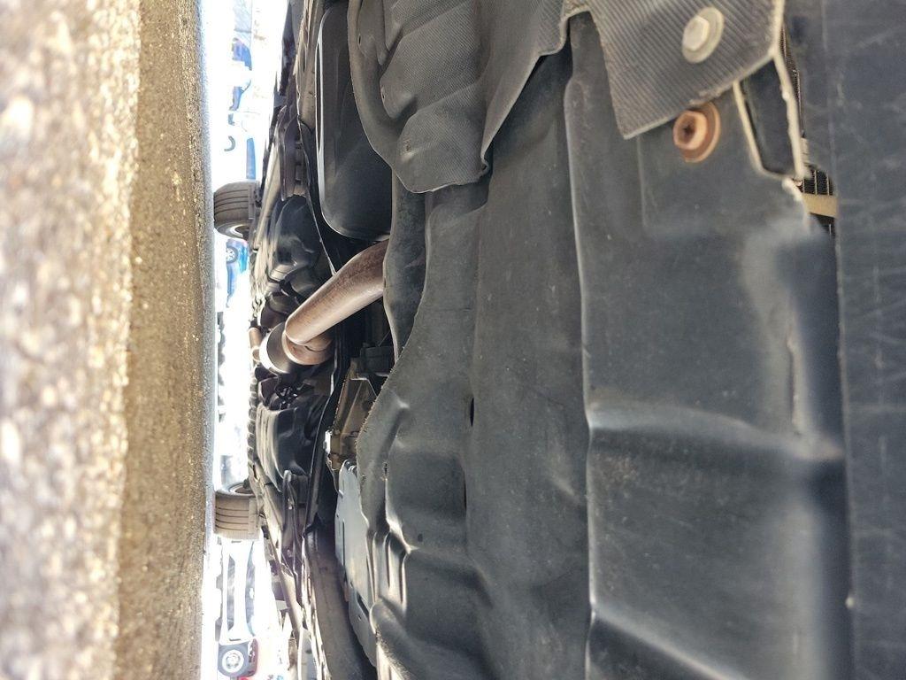 Toyota Camry 4dr Sdn I4 Auto XLE (Natl) 2015