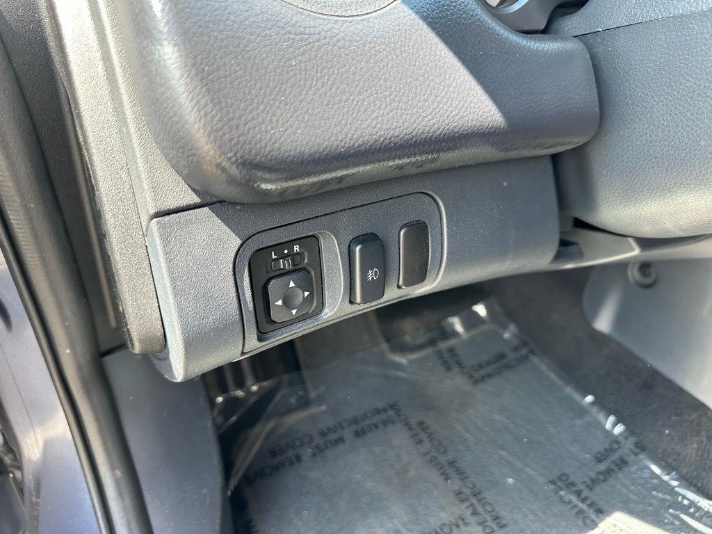 Mitsubishi Eclipse 2dr Spyder Man GS 2008