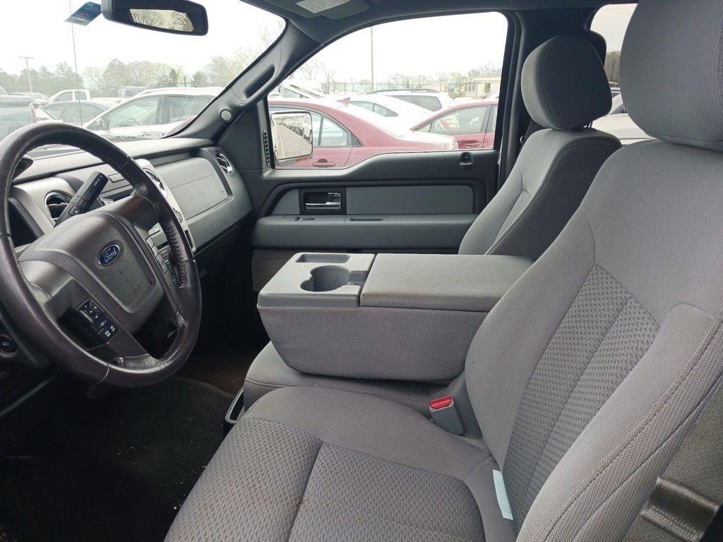 Ford F-150 2WD SuperCrew 145" Platinum 2014