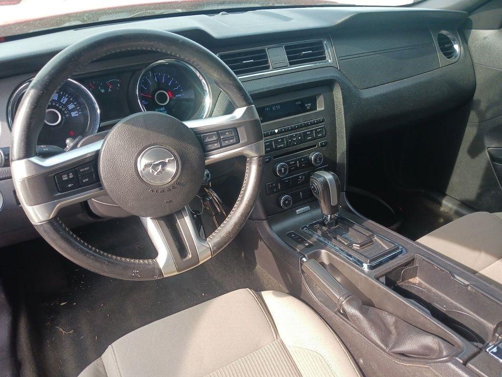 Ford Mustang 2dr Conv V6 2014