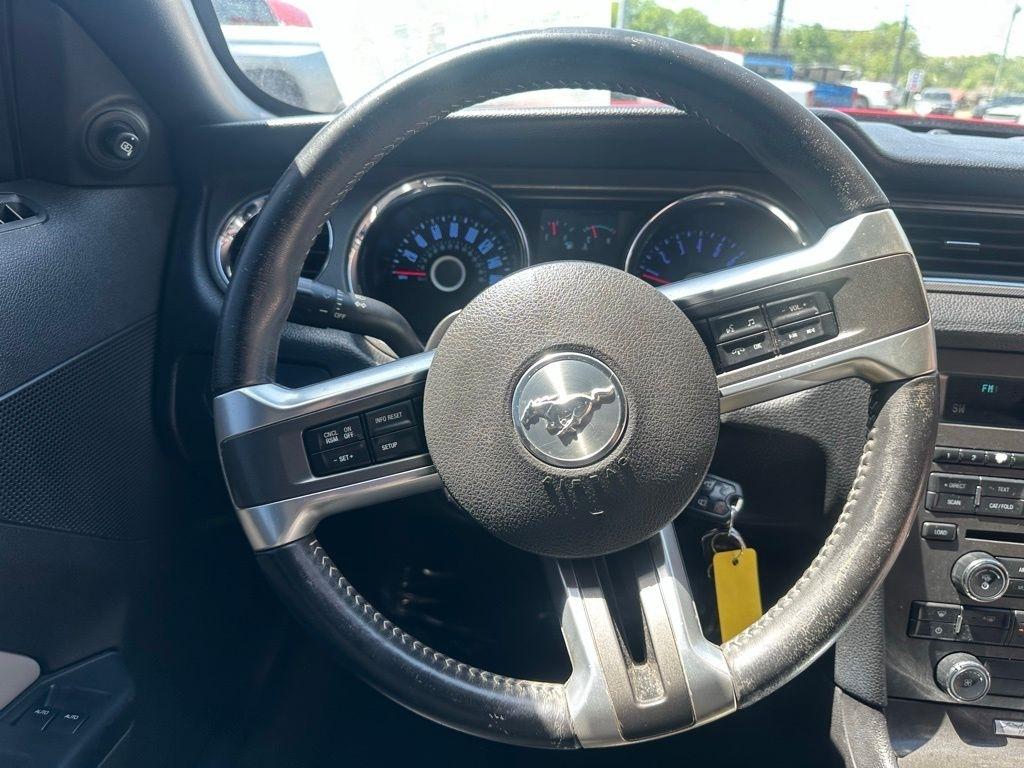 Ford Mustang 2dr Conv V6 2014