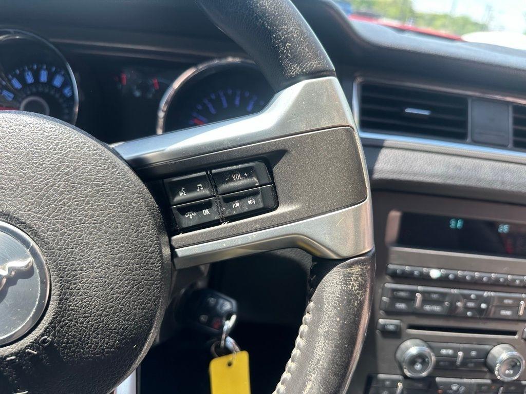 Ford Mustang 2dr Conv V6 2014