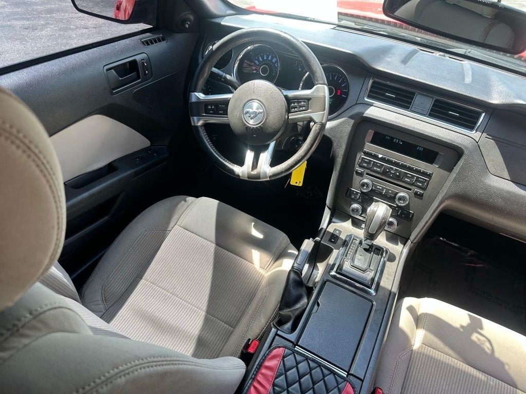 Ford Mustang 2dr Conv V6 2014