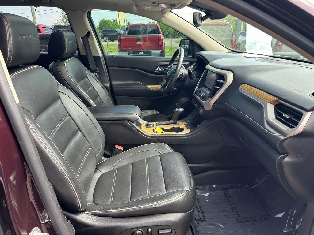 GMC Acadia AWD 4dr Denali 2017