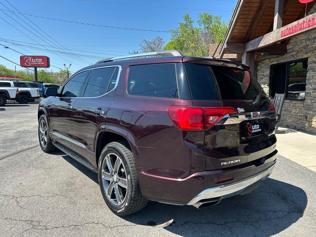 GMC Acadia AWD 4dr Denali 2017