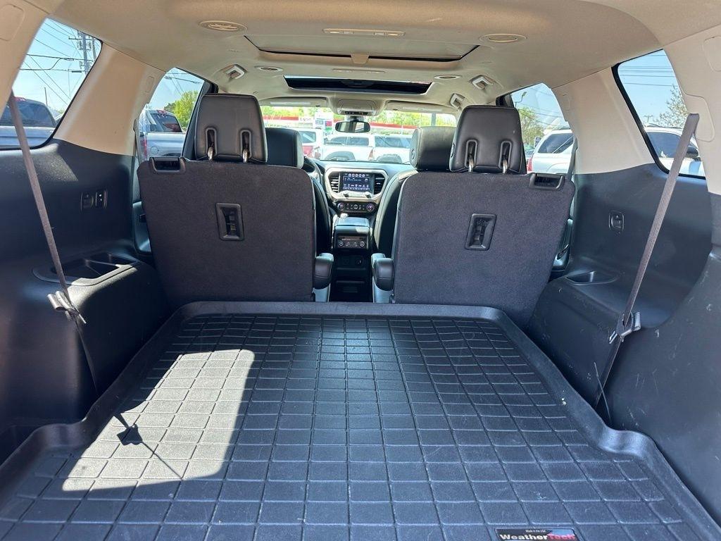 GMC Acadia AWD 4dr Denali 2017