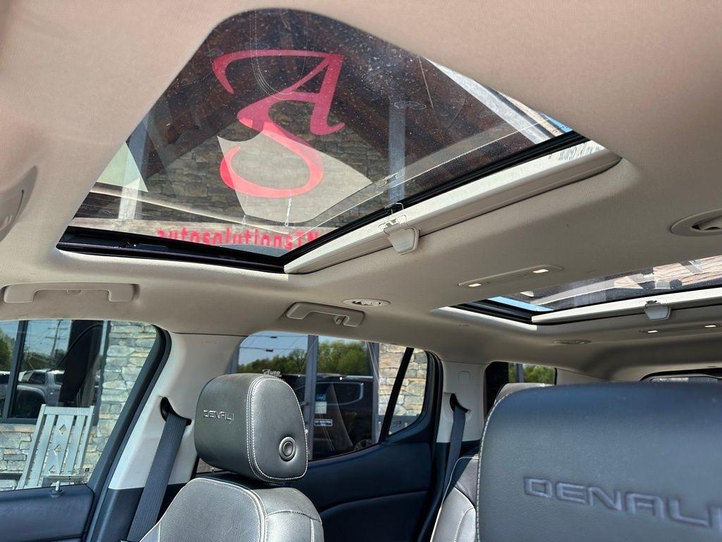 GMC Acadia AWD 4dr Denali 2017