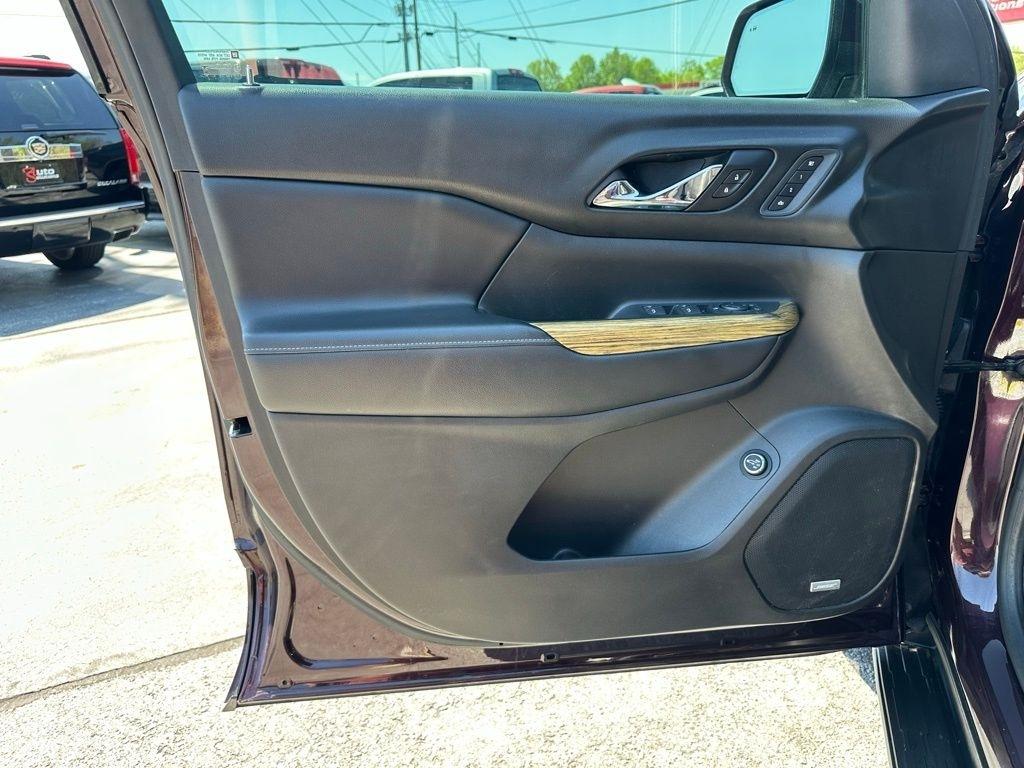 GMC Acadia AWD 4dr Denali 2017