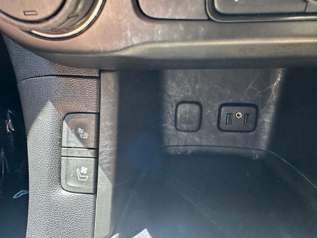 GMC Acadia AWD 4dr Denali 2017