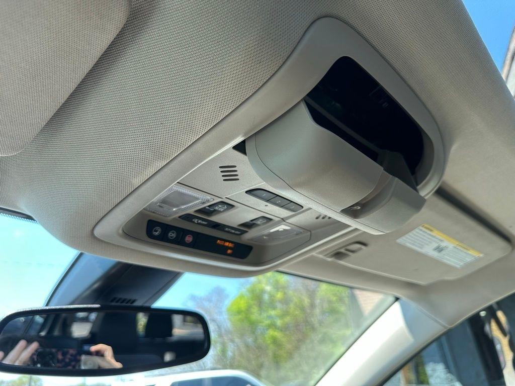 GMC Acadia AWD 4dr Denali 2017