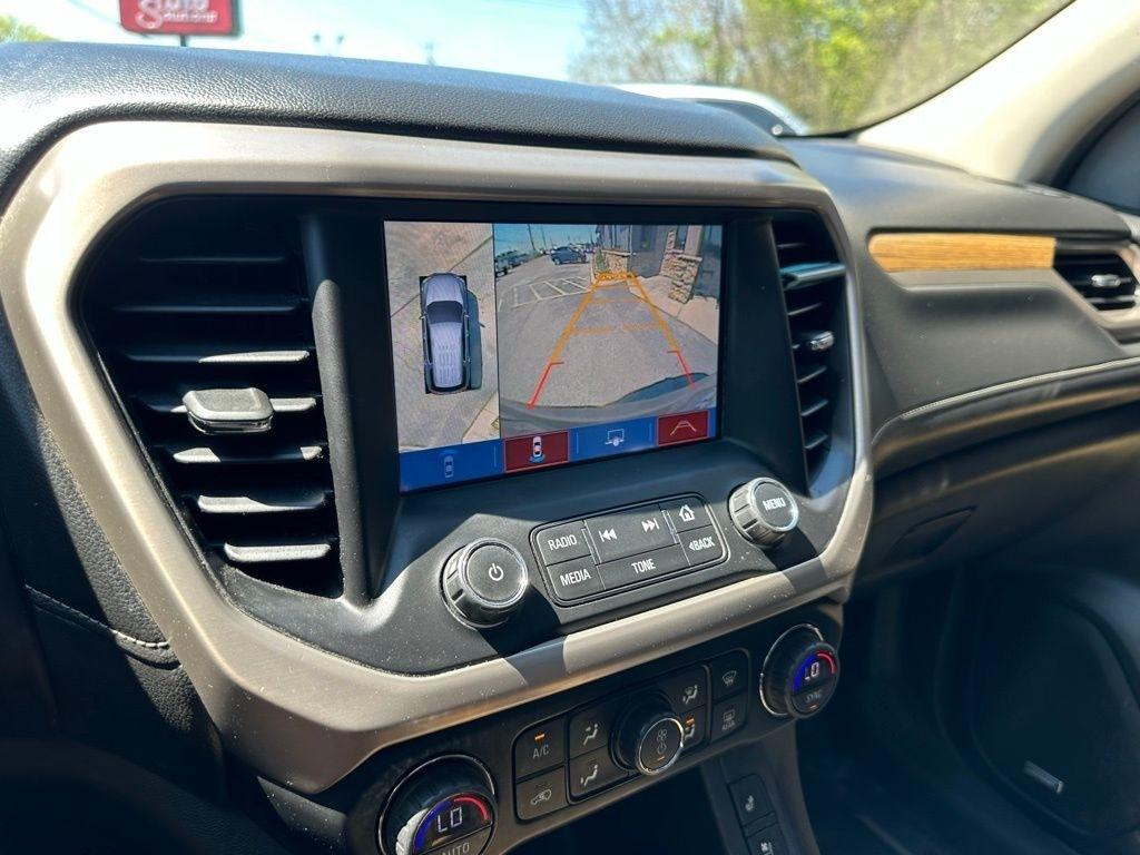 GMC Acadia AWD 4dr Denali 2017