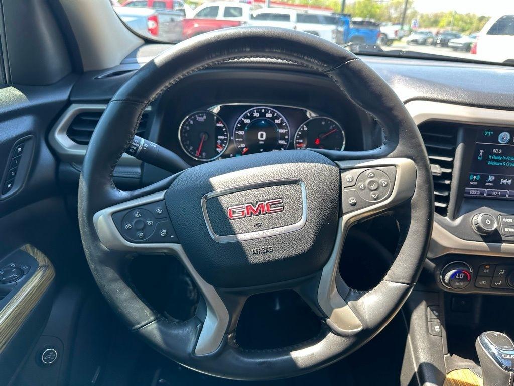 GMC Acadia AWD 4dr Denali 2017