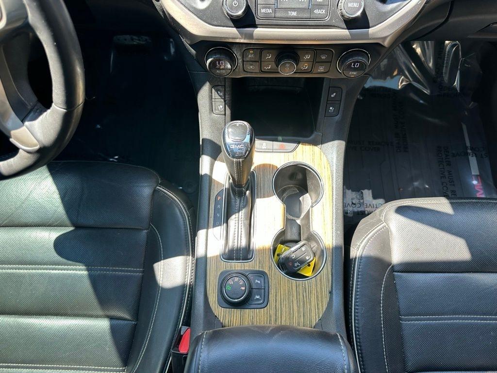 GMC Acadia AWD 4dr Denali 2017