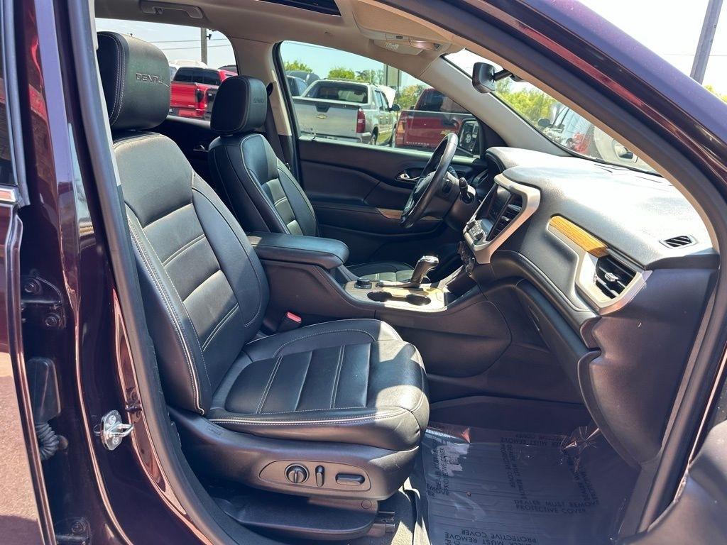 GMC Acadia AWD 4dr Denali 2017