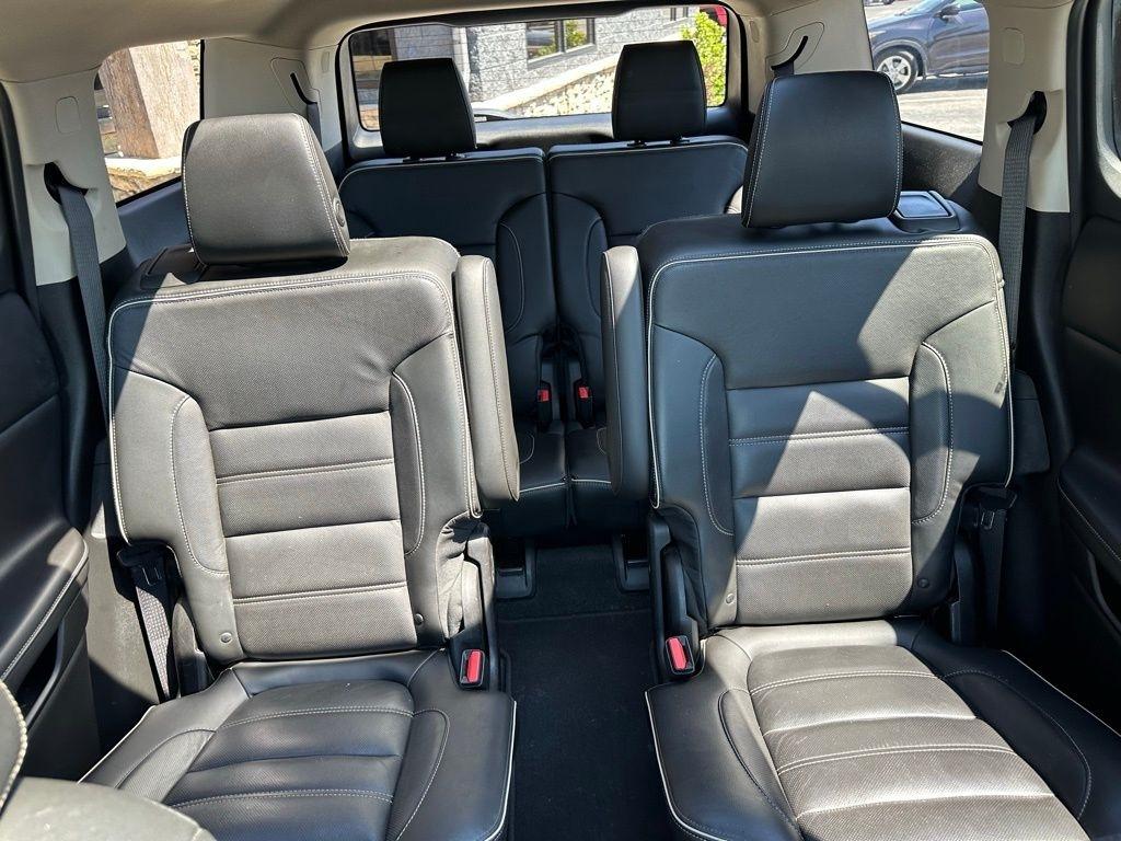 GMC Acadia AWD 4dr Denali 2017