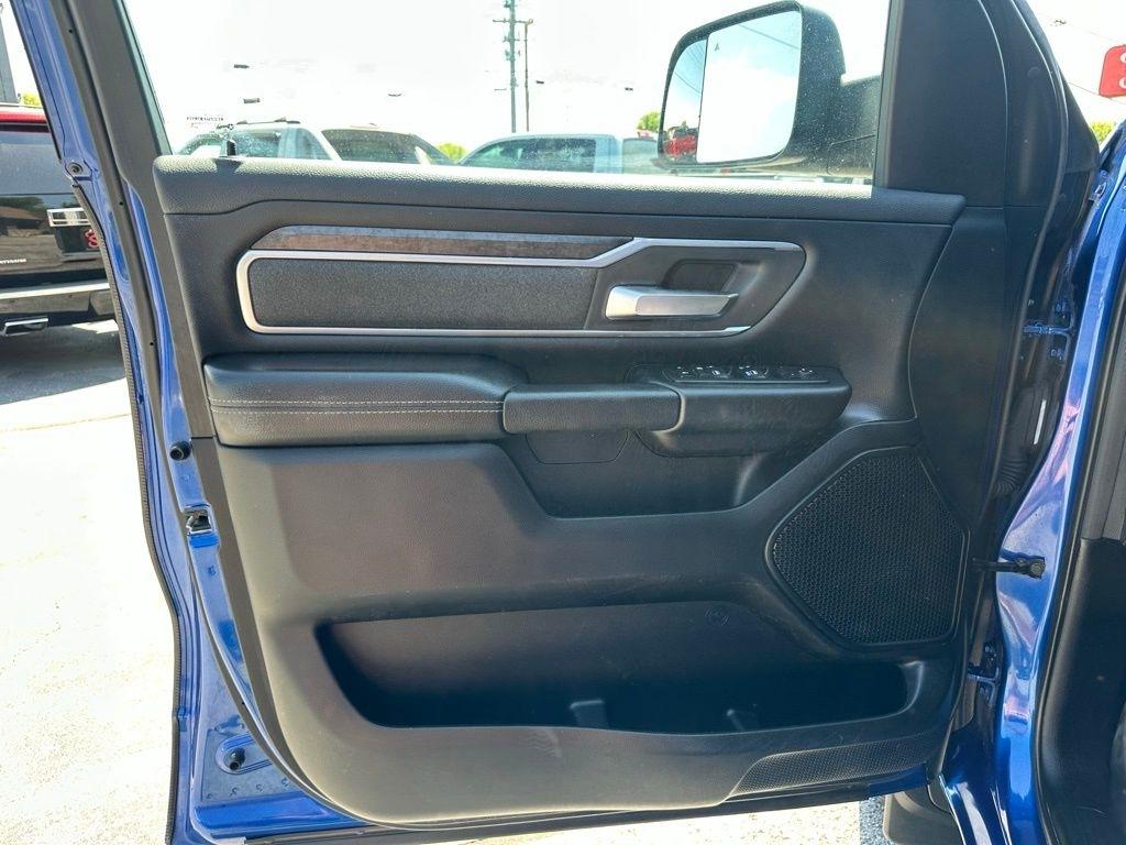 RAM 1500 Big Horn/Lone Star 4x4 Crew Cab 5'7" Box 2019