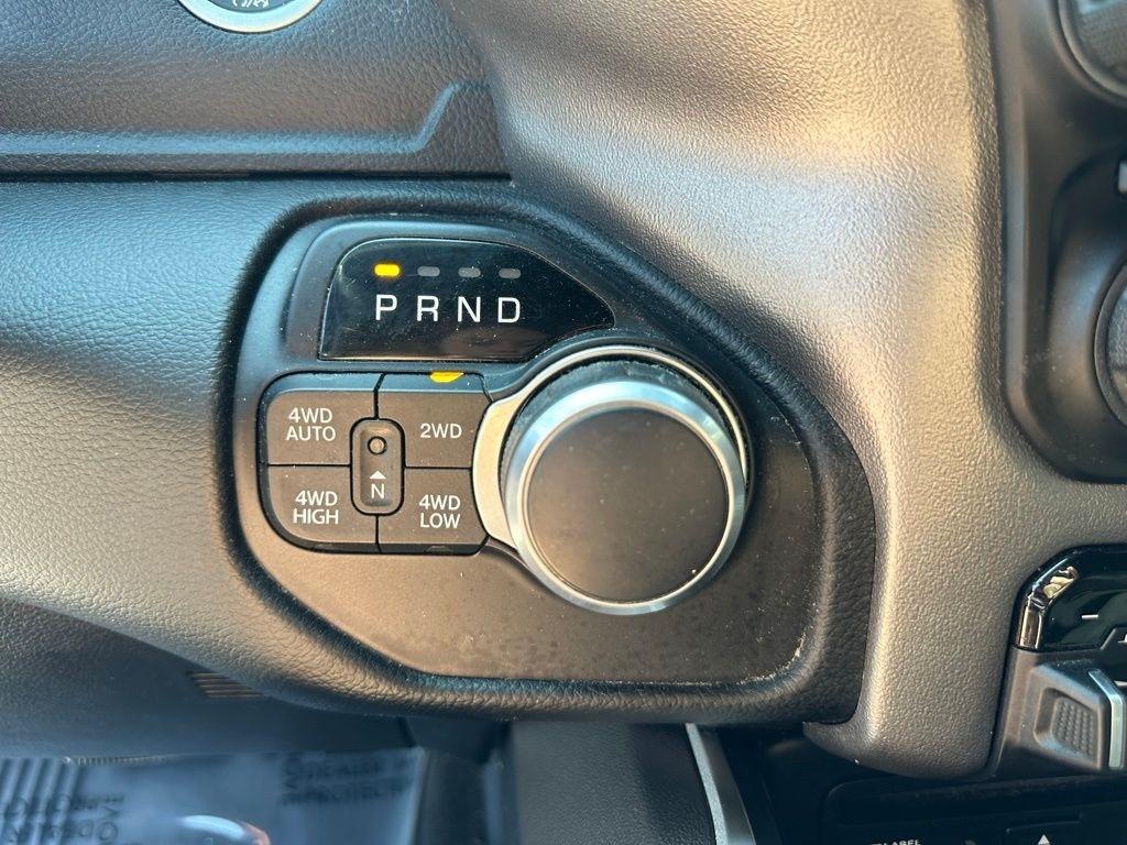 RAM 1500 Big Horn/Lone Star 4x4 Crew Cab 5'7" Box 2019